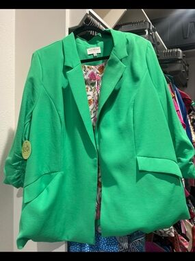 Skies Are Blue Bright Green Open-Front Blazer